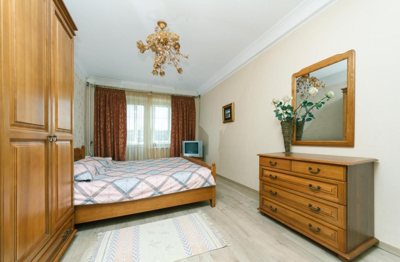 Уютная Квартира На Лукьяновке Kiev Bagian luar foto