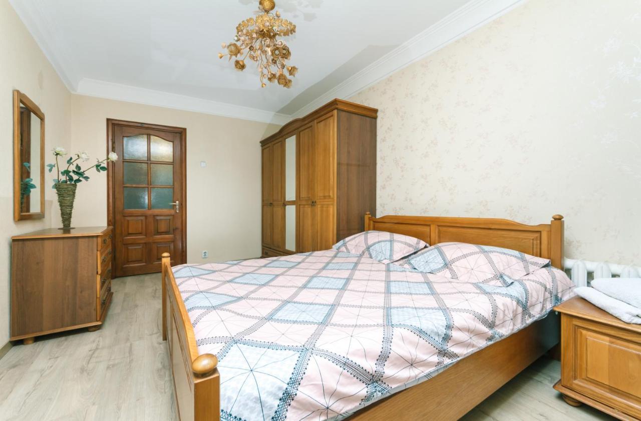 Уютная Квартира На Лукьяновке Kiev Bagian luar foto